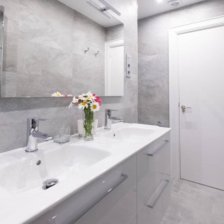 Apartamento Tiboli con parking gratuito , SIN PARKING EN JULIO POR OBRAS - Apartamento de 2 dormitorios - 9