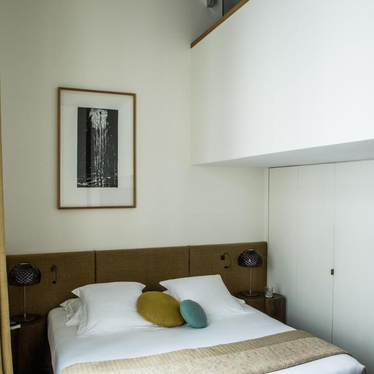 Hotel Marignan Champs-Elysées - Chambre Double Deluxe - 5