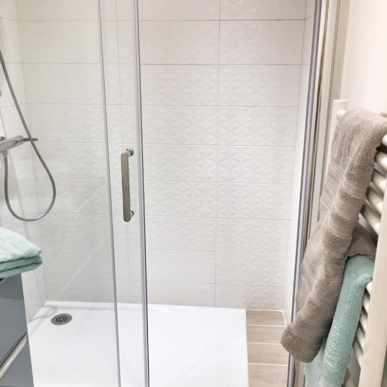 Homelivia, Appart FRIDA, mezzanine, déco raffinée et balcon - Appartement - 18