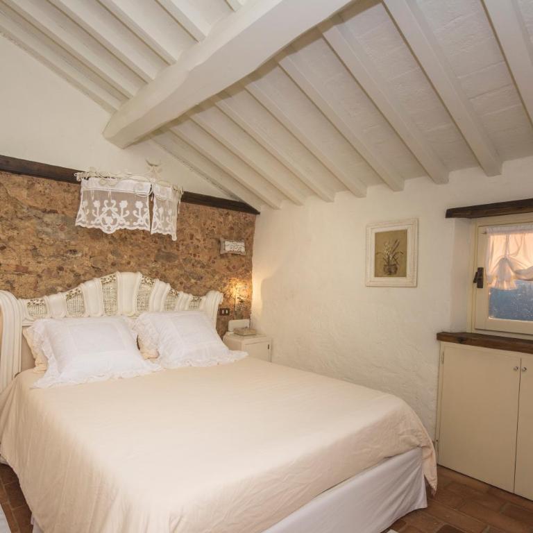Charming farmhouse in the hills, private pool, sea view, dream panorama - Villa - 11