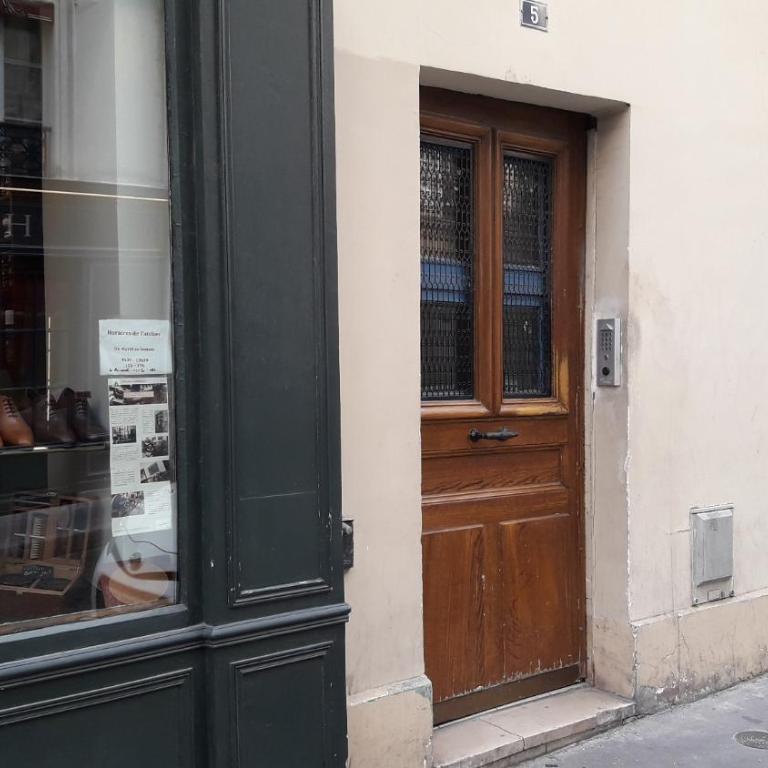 Romantic Tiny House inside Montmartre - Maisonette - 10