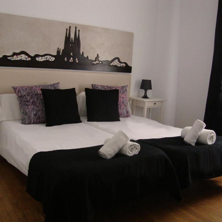 Petit Hotel - Twin Room - 5