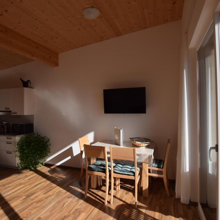 Garnhof - Appartamento con 1 Camera da Letto, Balcone e Vista Montagna - 7
