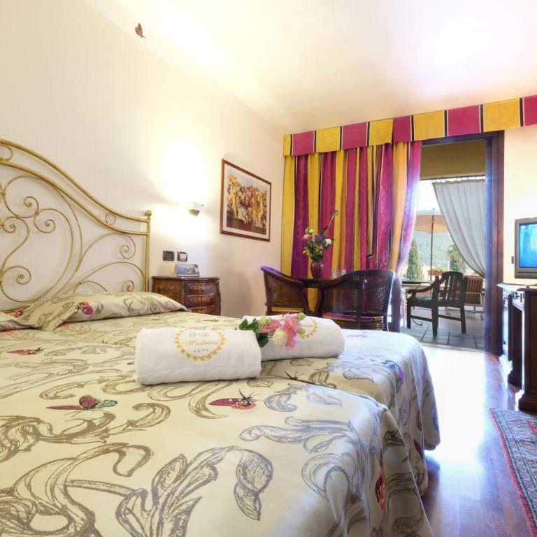 Villa Madrina Lovely and Dynamic Hotel - Suite with Terrace - 4
