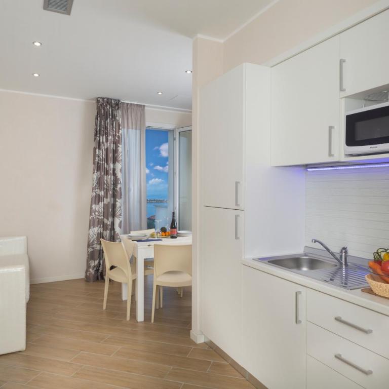 White Suite & Apartments - Appartamento con 1 Camera da Letto e Vista Mare - 2