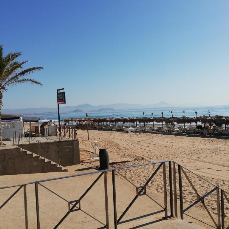 Bungalow Arenales del Sol, Alicante - Apartamento Dúplex - 41