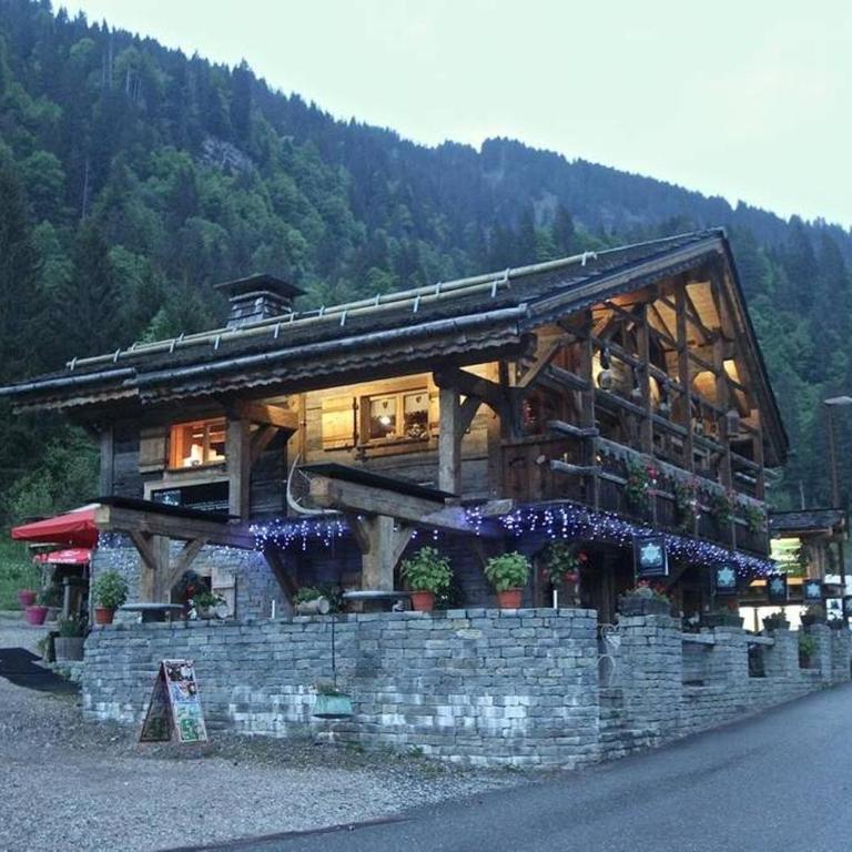 Chalet La Grange à Germaine - Propriétés Mont Amour - Chalet 5 Chambres - 35