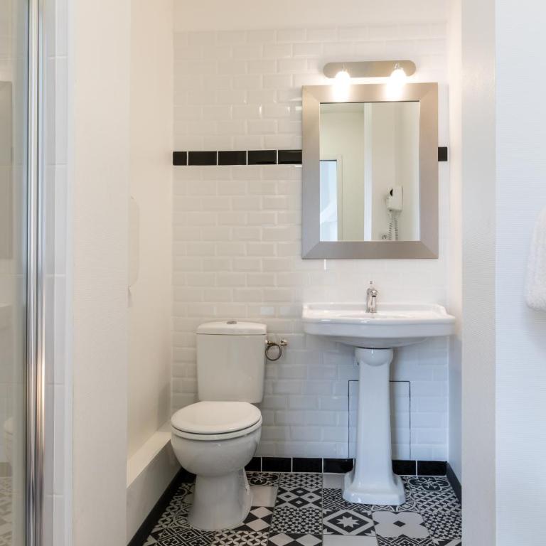 Hôtel Saint Maurice - Chambre Double Confort - 7