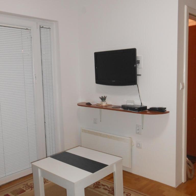 Apartments Kraljeva Dolina - Two-Bedroom Apartment - 10