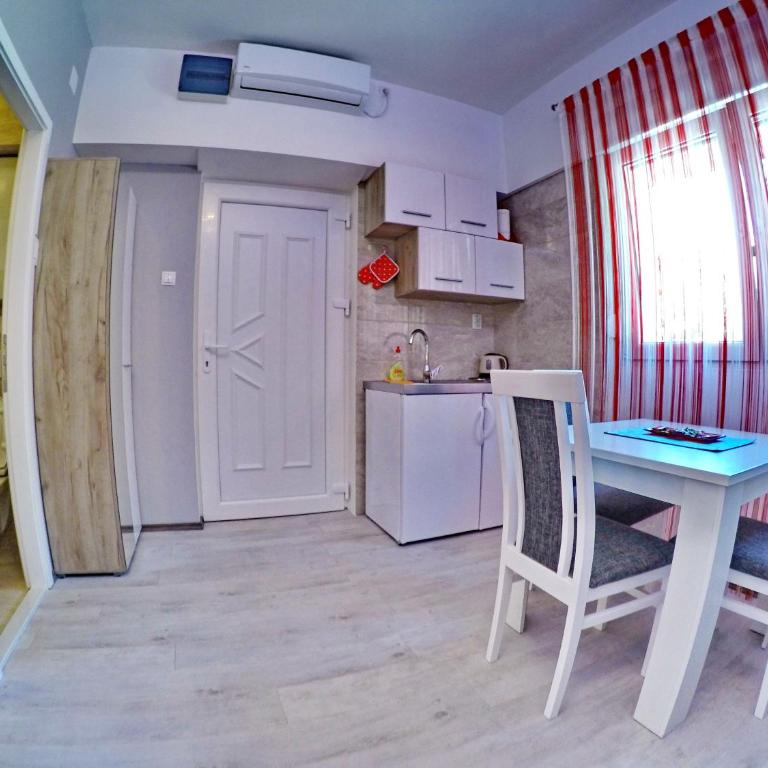 Apartments Ratkovic - Apartman - 13