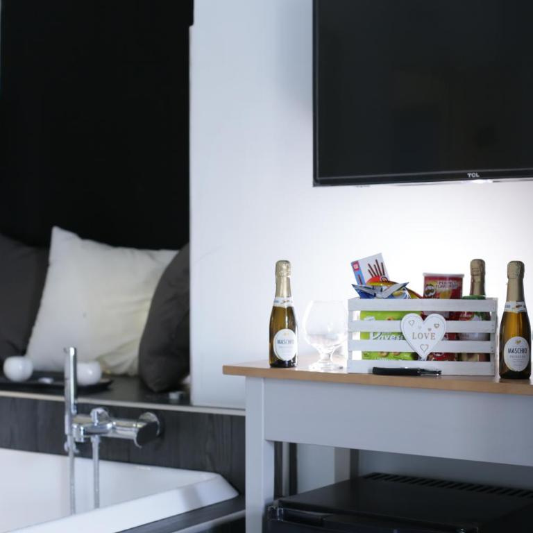 ESPOSITO PLAZA- ROOMS & SUITE - Junior Suite con Piscina Privata - 20