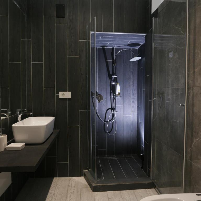 ESPOSITO PLAZA- ROOMS & SUITE - Camera Matrimoniale - 9