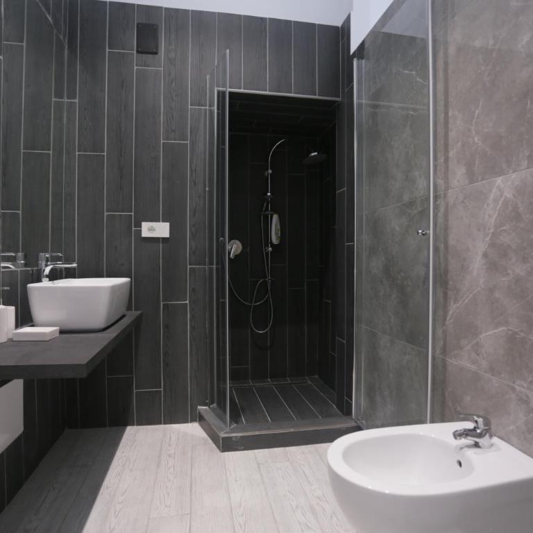 ESPOSITO PLAZA- ROOMS & SUITE - Camera Matrimoniale - 8