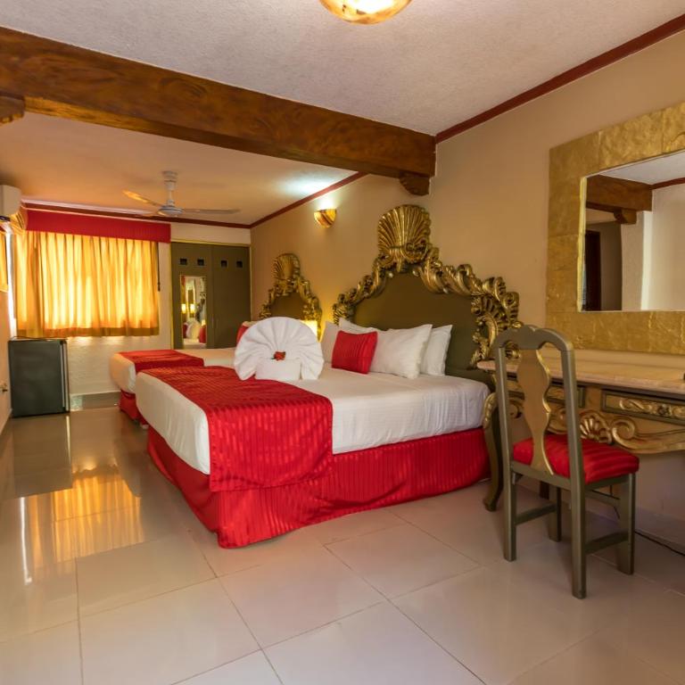 Hotel Las Golondrinas - Superior Queen Room with Two Queen Beds - 4