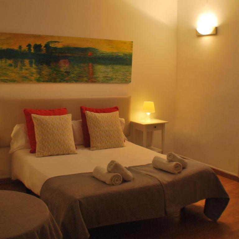 Petit Hotel - Twin Room - 4