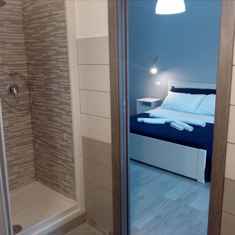 Affitti Brevi Zu Tano e Za Carmela - Camera Matrimoniale con Bagno Privato - 3
