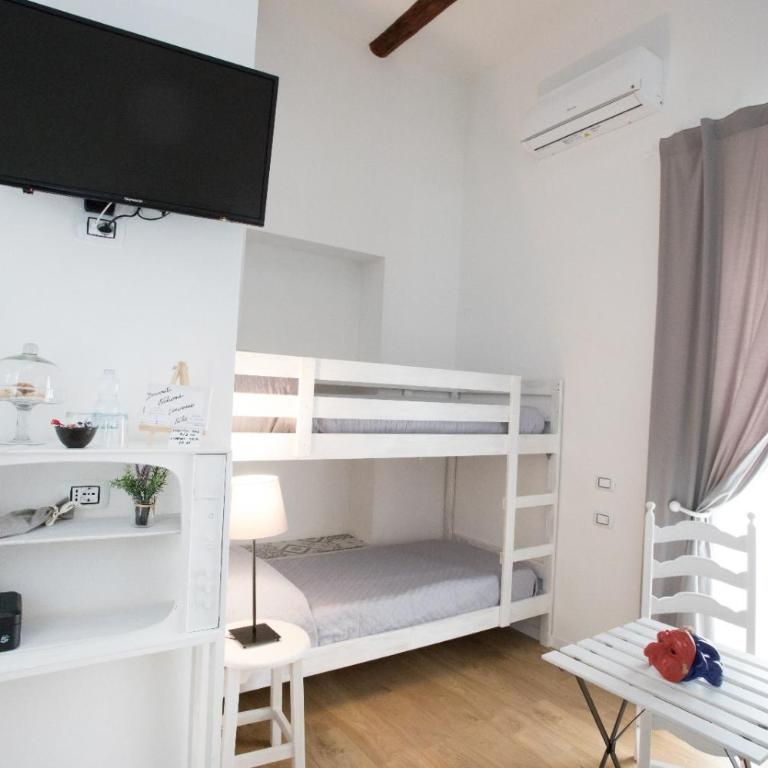 Quartino Napoletano - Standard Quadruple Room - 8