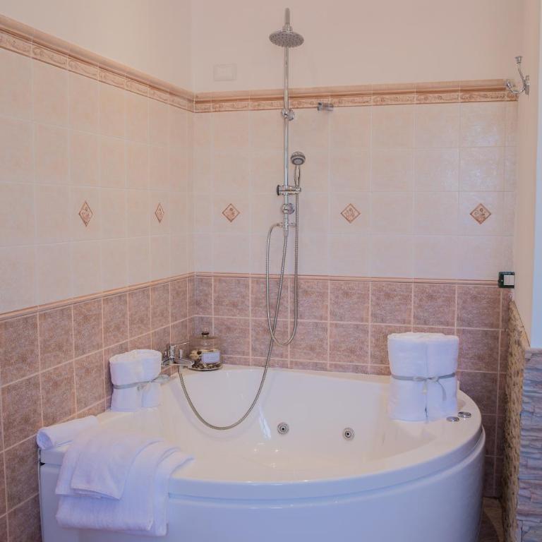 Villa Erasi - Superior Suite - 17