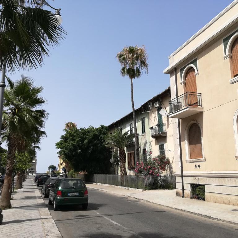 Guest House B&B Via Marina - Monolocale Deluxe - 5