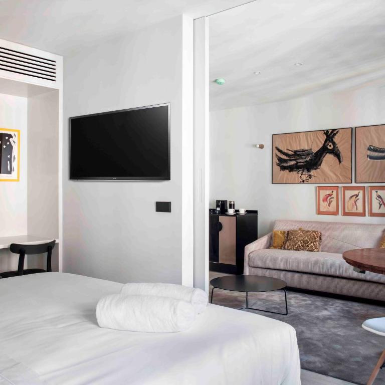 AmazINN Collection Madrid Amor de Dios - Suite with Balcony - 2