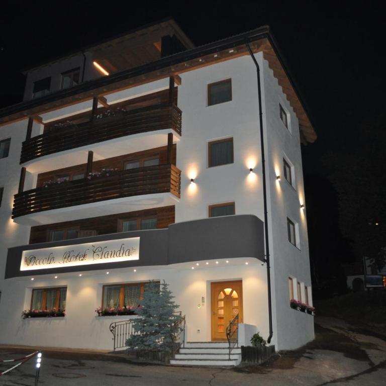 Piccolo Hotel Claudia No Pets - Camera Deluxe Matrimoniale/Doppia con Letti Singoli con Balcone - 6