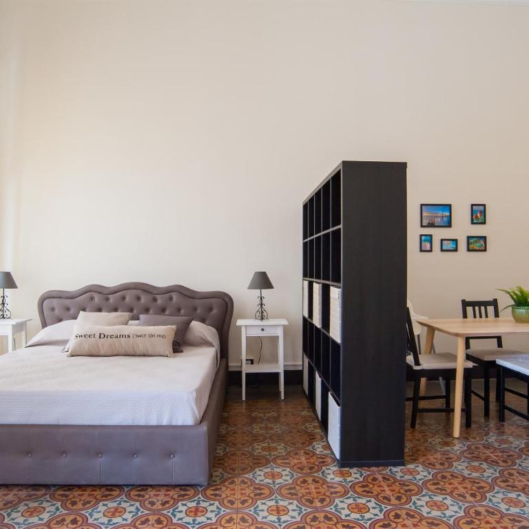 Homes4Holidays - Teatro Massimo - Apartment - 18