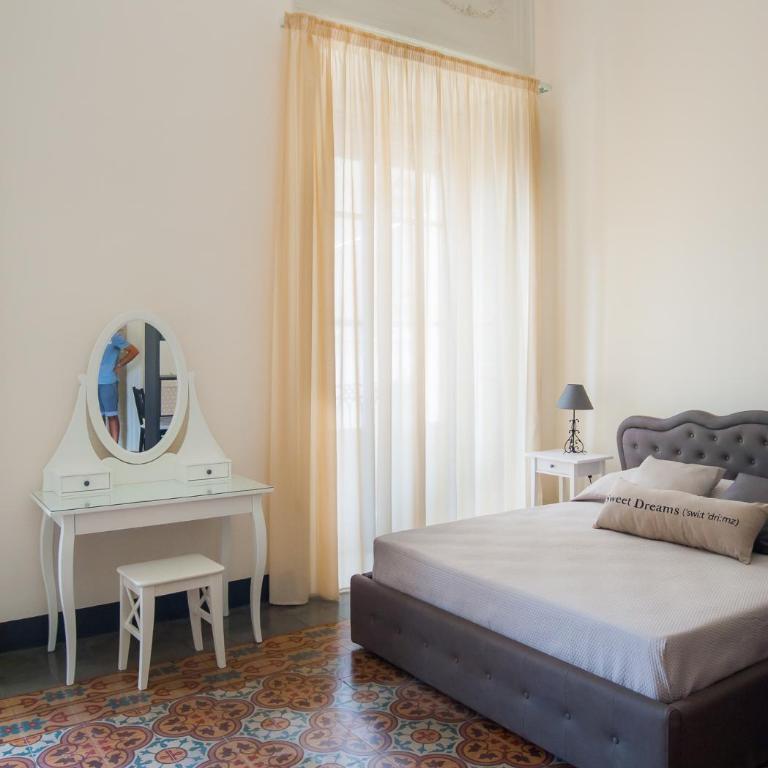 Homes4Holidays - Teatro Massimo - Apartment - 20