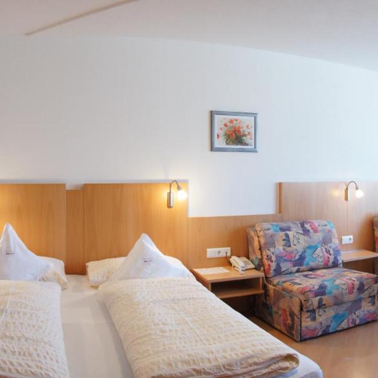 Hotel Akelei - Habitación Cuádruple Clásica - 2