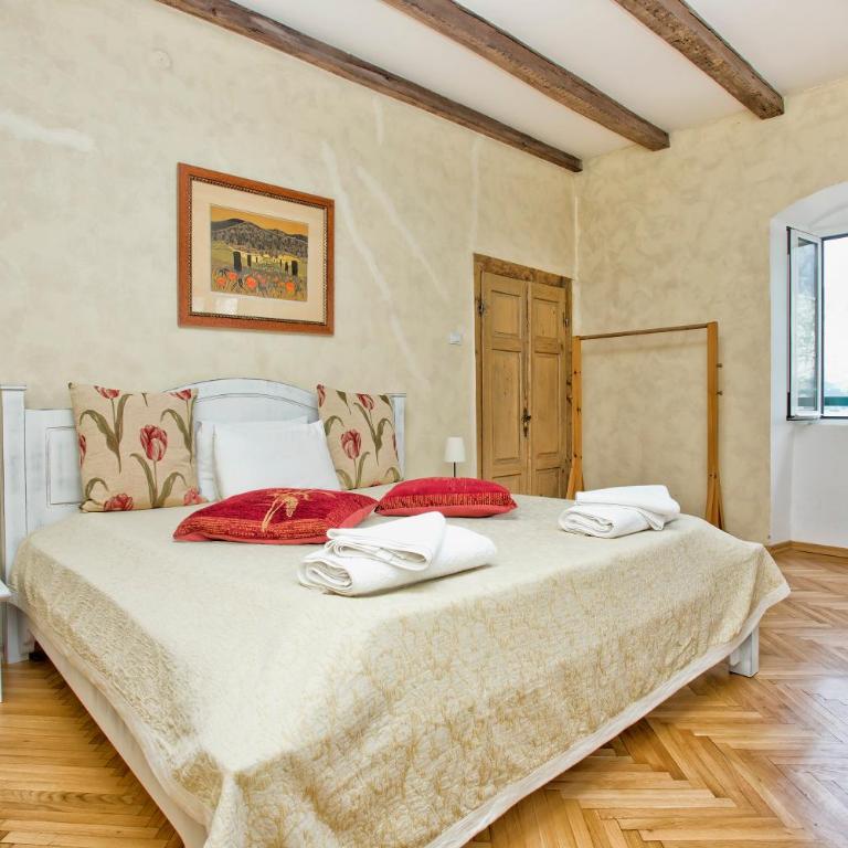 The Stone House, Prcanj 165 - Three-Bedroom Apartment with Sea View - 7