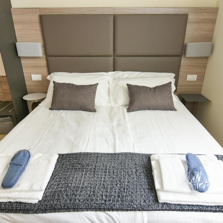 3 Amici Suites - Appartamento Deluxe con Balcone - 10