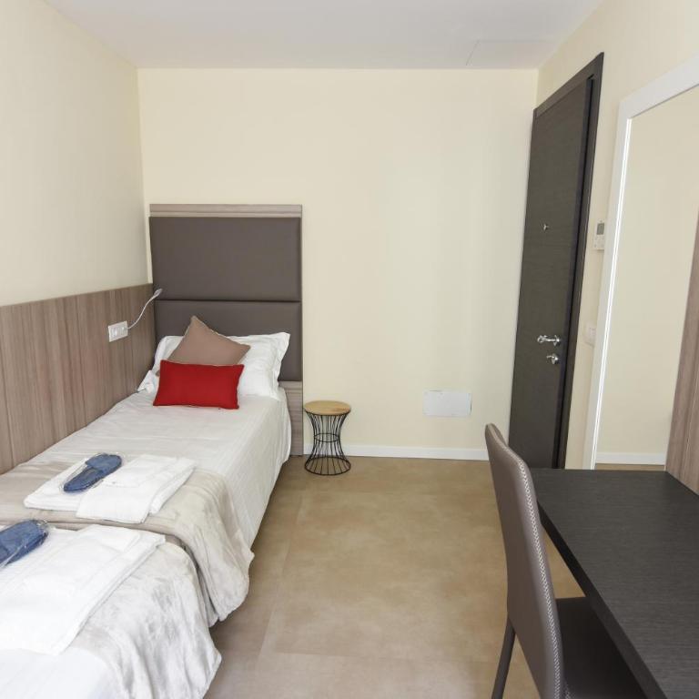 3 Amici Suites - Appartamento Deluxe con Balcone - 12