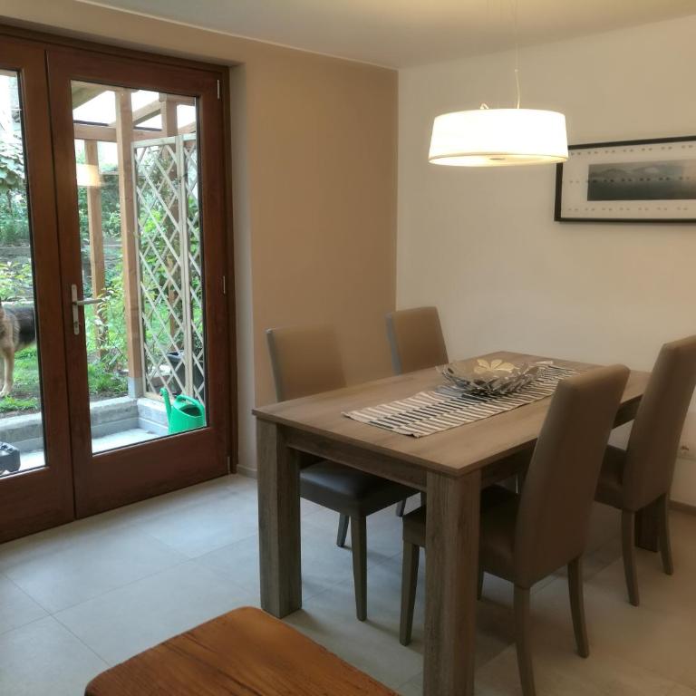B&B La Maison D' Amelie Camere e Appartamenti - Appartamento con Vista Giardino - 8