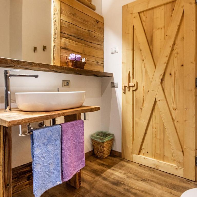 Casa de Fiemme - Doppelzimmer mit Bergblick - 8