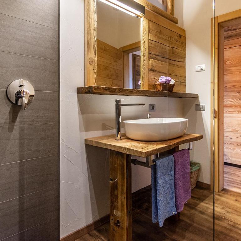 Casa de Fiemme - Doppelzimmer mit Bergblick - 9
