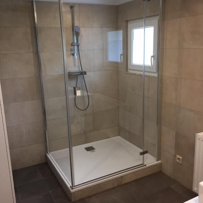 Blaues Haus Ferienwohnung Bodensdorf Ossiacher See Gerlitzen Alpe - Apartment mit Gartenblick - 5