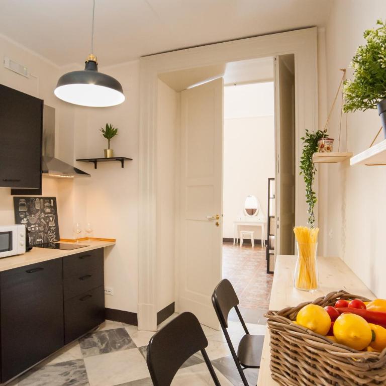 Homes4Holidays - Teatro Massimo - Apartment - 10