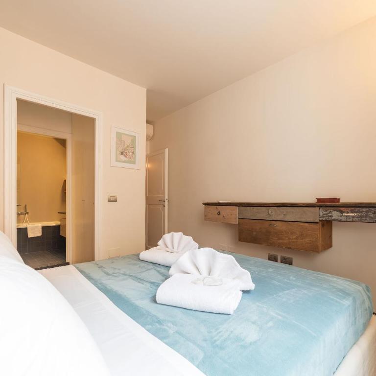 CS Spanish Steps Apartment - Three-Bedroom Apartment - 11