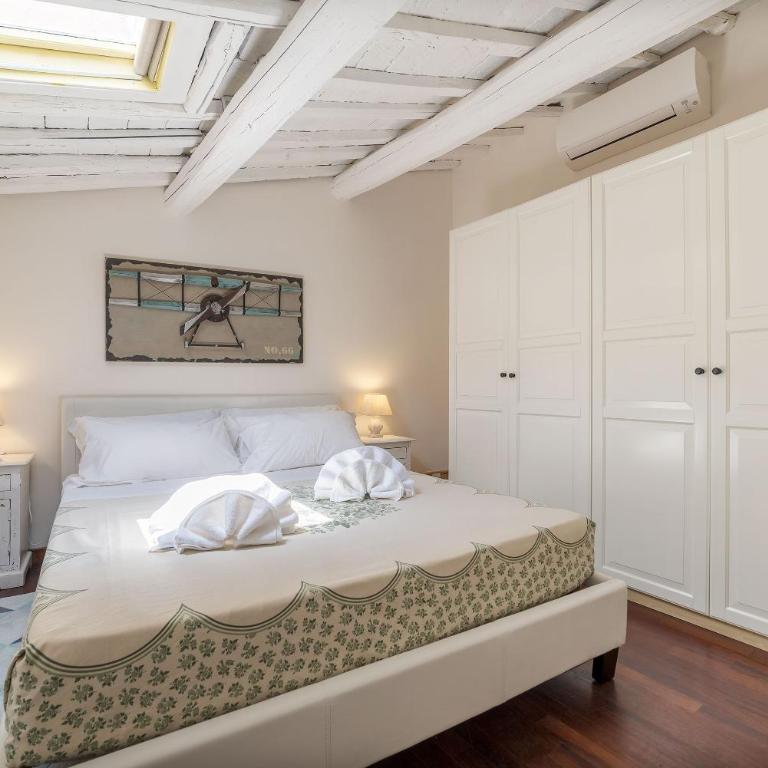 CS Spanish Steps Apartment - Three-Bedroom Apartment - 28