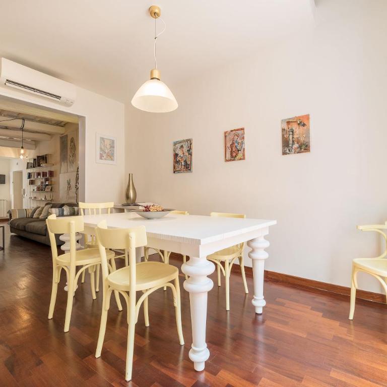 CS Spanish Steps Apartment - Three-Bedroom Apartment - 32