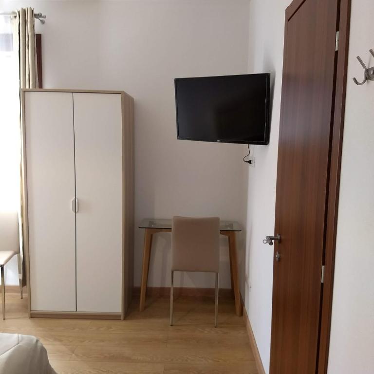 San Polo Star - Camera Matrimoniale Budget con Bagno Privato - 14