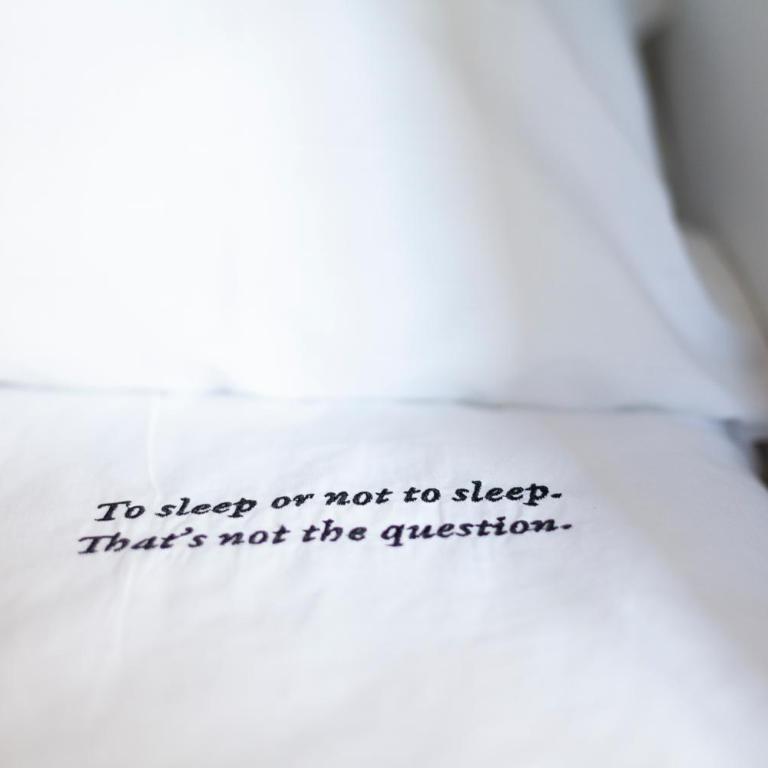 2060 The Newton Hostel - Bed in 8-Bed Mixed Dormitory Room with Bathroom - 4
