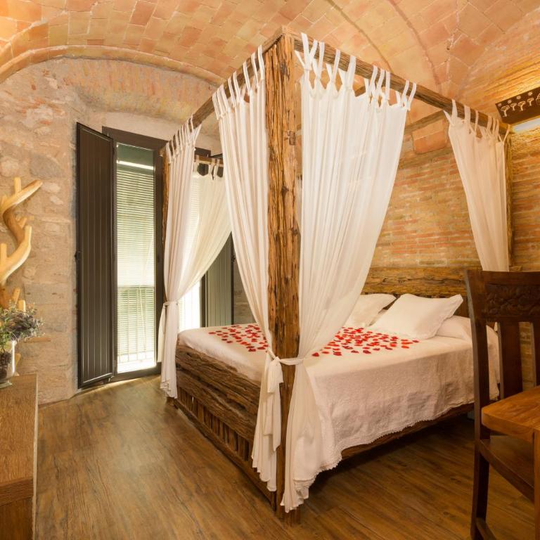 Hotel Històric - Habitación Romántica - 1