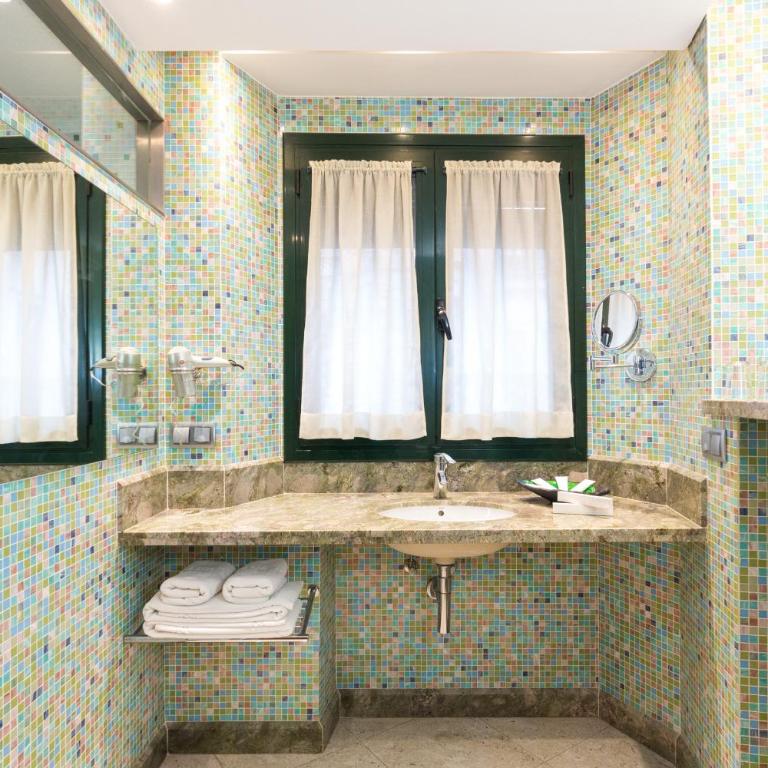 Hotel Històric - Habitación Doble - 2 camas - 1
