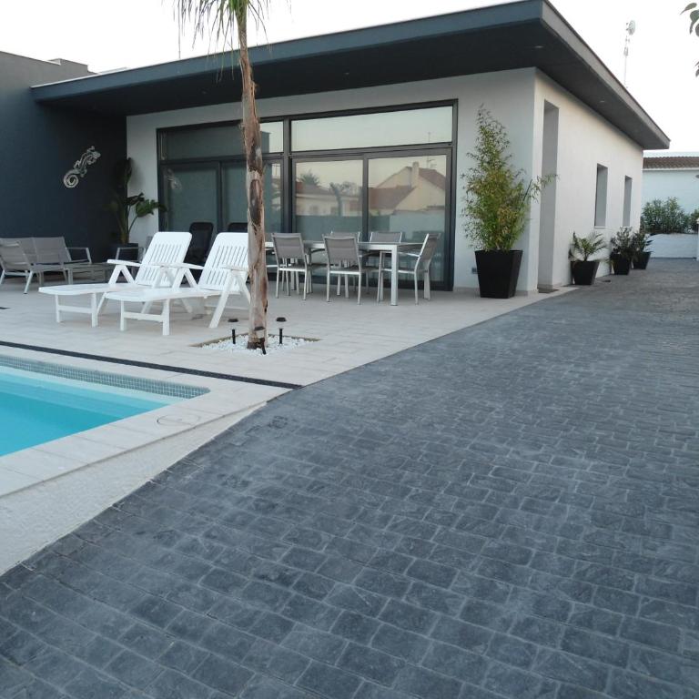 casa Mariona - Four-Bedroom House - 17