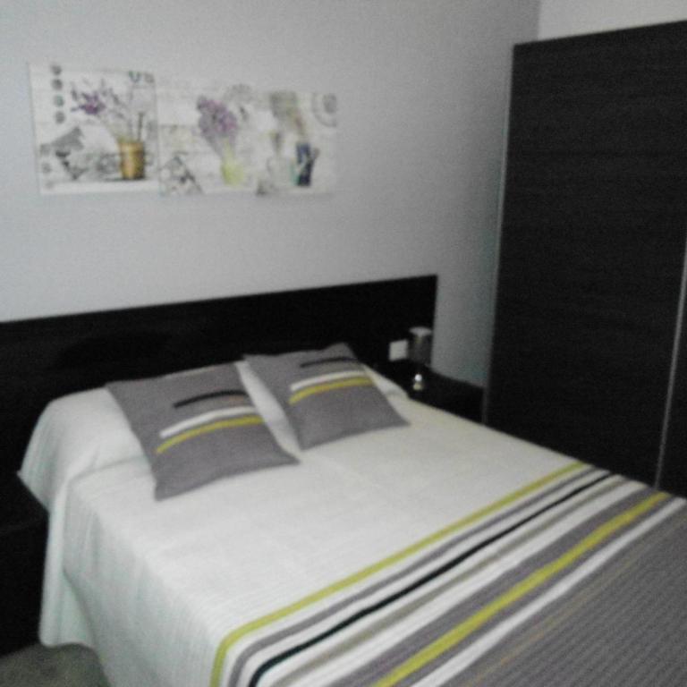 casa Mariona - Four-Bedroom House - 8