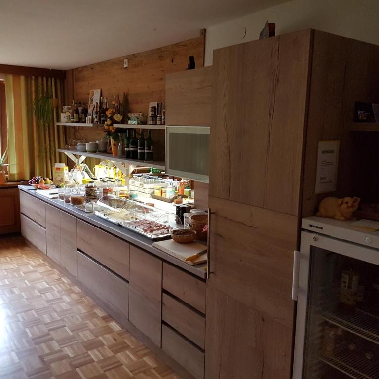 Privatzimmer und Ferienwohnungen Gassner - Doppelzimmer mit Balkon - 3