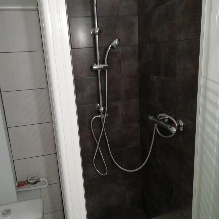appartement de la place - Appartement - Rez-de-Chaussée - 8