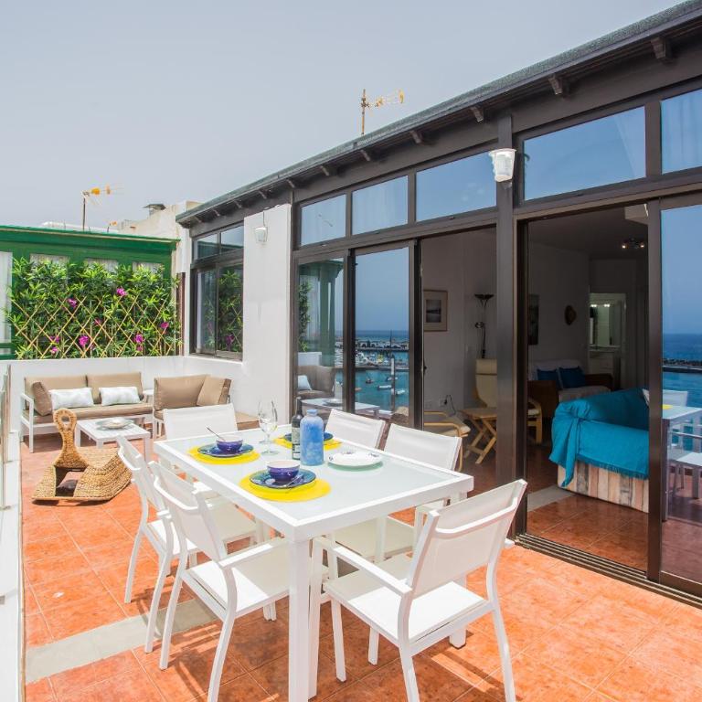 Apartamento Vista Mar - Three-Bedroom Apartment - 6