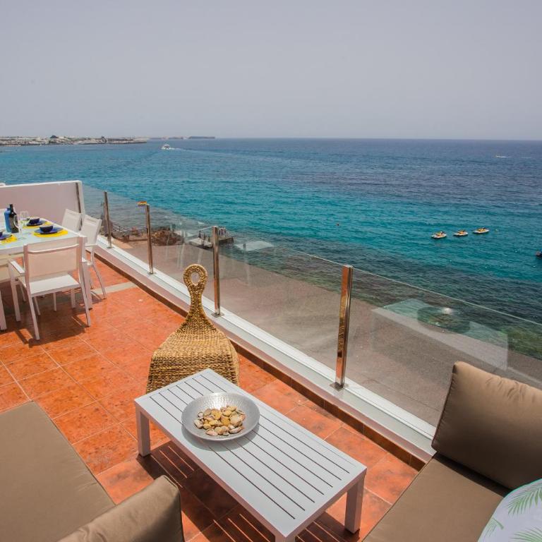Apartamento Vista Mar - Three-Bedroom Apartment - 2