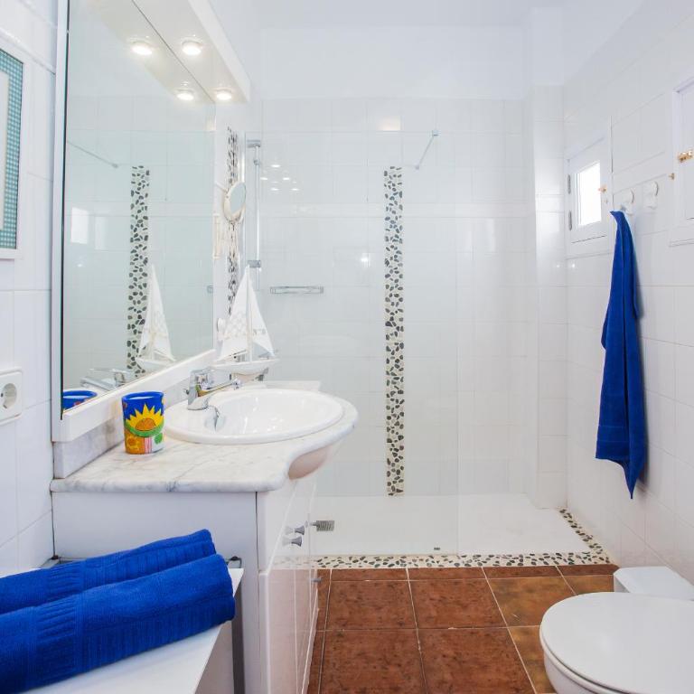 Apartamento Vista Mar - Three-Bedroom Apartment - 22